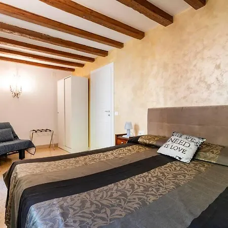 Ca' Mandorla 027042loc09523 Lejlighed *