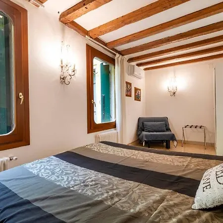 Apartamento Ca' Mandorla 027042loc09523 *