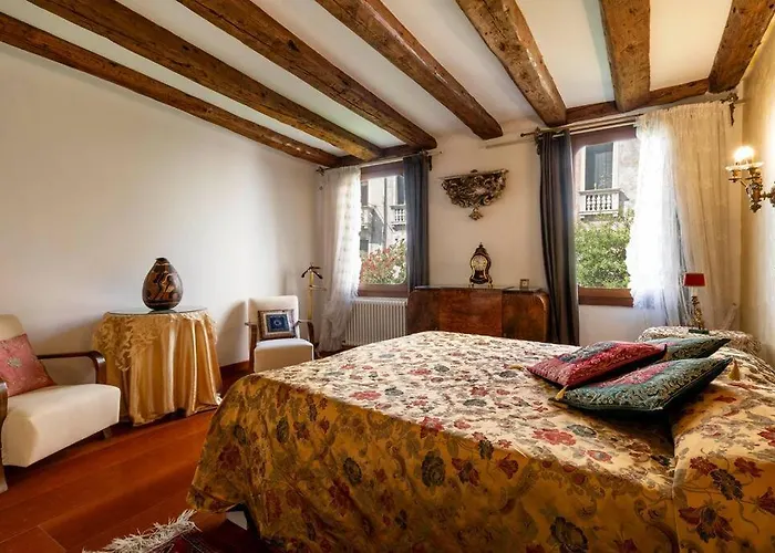 Ca' Mandorla 027042loc09523 Venedik